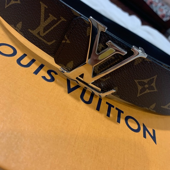Men’s Louis Vuitton reversible belt - Picture 3 of 3